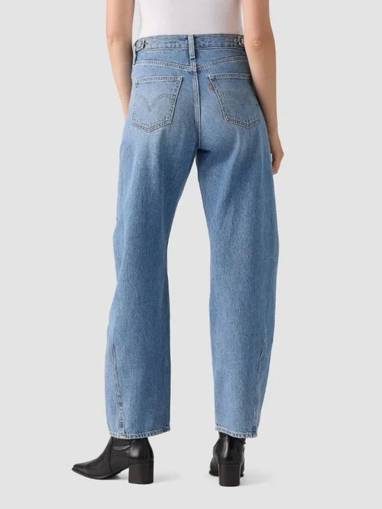 Levi's® Women's Cinch Barrel Jeans - Picture 3 of 6